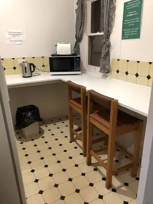 Economy İki Ayrı Yataklı Oda, 2 Tek Kişilik Yatak, Ortak Banyo (1st Floor)