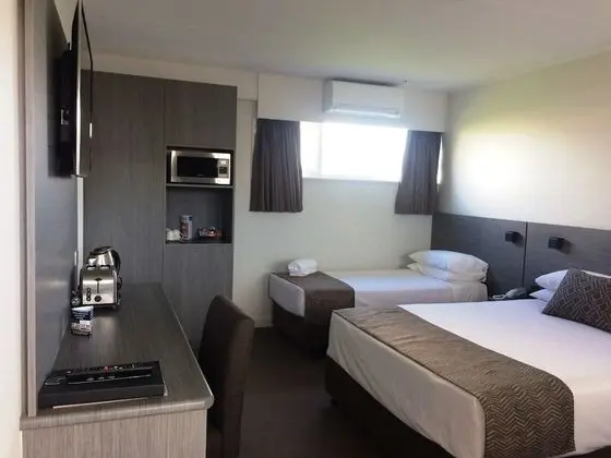 Standart, Bir adet Çift Kişilik ve Bir adet Tek Kişilik Yataklı