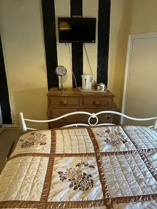 Comfort Tek Büyük Yataklı Oda, Ortak Banyo