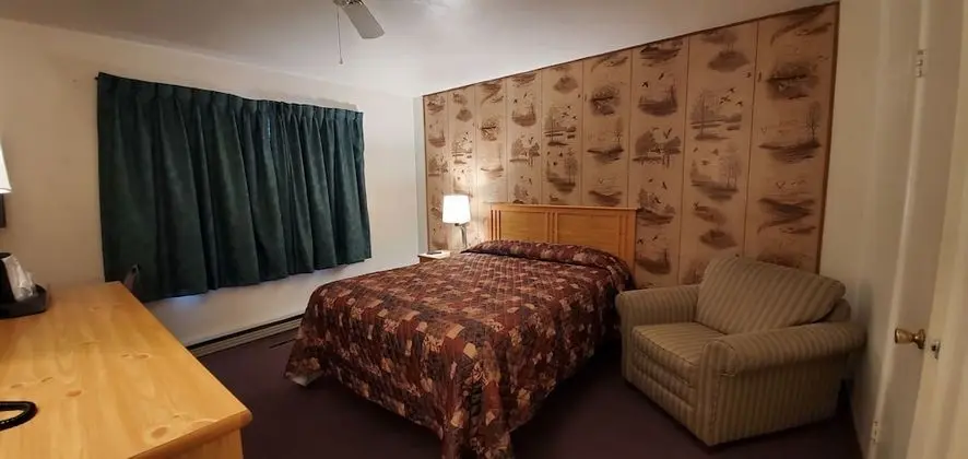 Oda, 1 Büyük (Queen) Boy Yatak