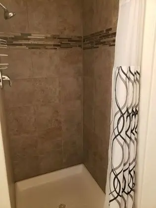 Oda, 1 Büyük (Queen) Boy Yatak