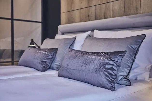 Standard Süit, 1 En Büyük (King) Boy Yatak, Kısmi Manzaralı