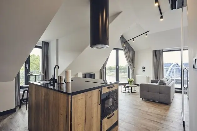 Süit, 1 En Büyük (King) Boy Yatak, Nehir Manzaralı