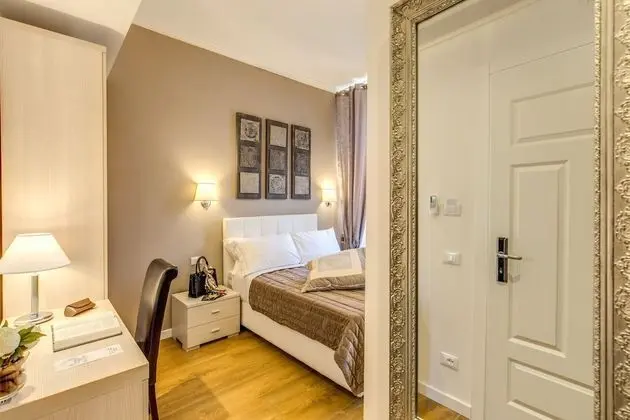 Standard Tek Büyük Yataklı Oda