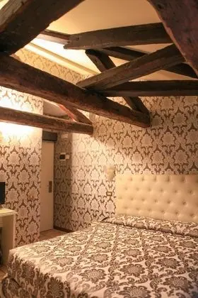 Üç Kişilik Oda, Özel Banyo