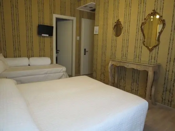 Üç Kişilik Oda, Özel Banyo