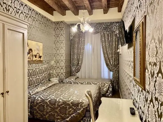 Üç Kişilik Oda, Özel Banyo