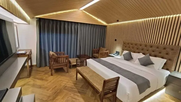 Luxury Oda, 1 En Büyük (King) Boy Yatak