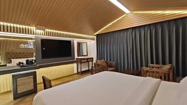 Luxury Oda, 1 En Büyük (King) Boy Yatak