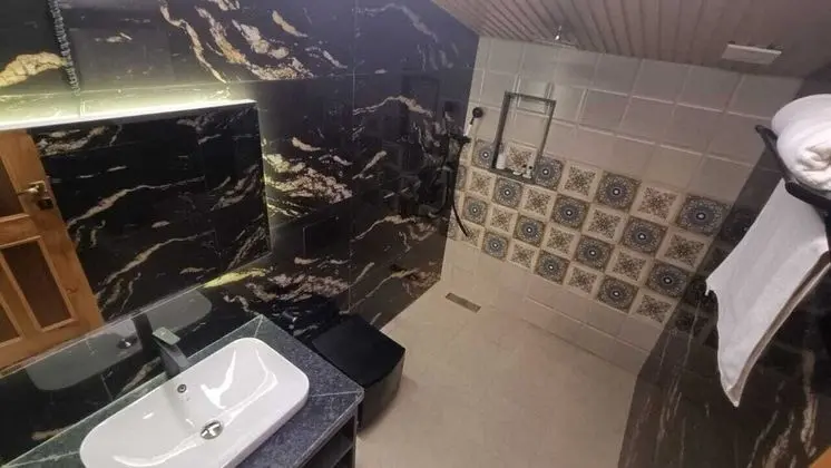 Luxury Oda, 1 En Büyük (King) Boy Yatak