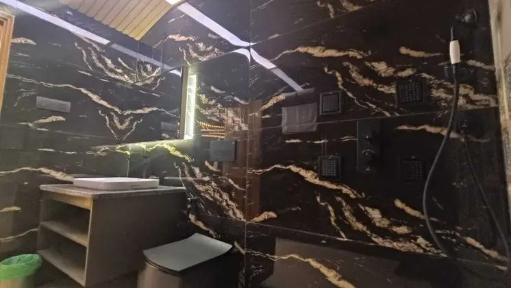 Luxury Oda, 1 En Büyük (King) Boy Yatak