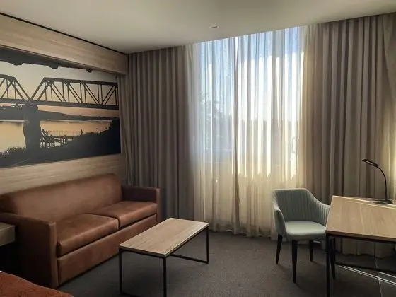 City Tek Büyük veya İki Ayrı Yataklı Oda, 1 Yatak Odası, Balkon, Şehir Manzaralı