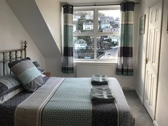 Standard Tek Büyük Yataklı Oda, Banyolu/Duşlu (Front Room)