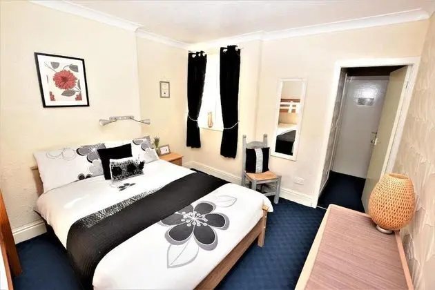 Family Apart Daire, Banyolu/Duşlu (Large Bedroom First Floor)