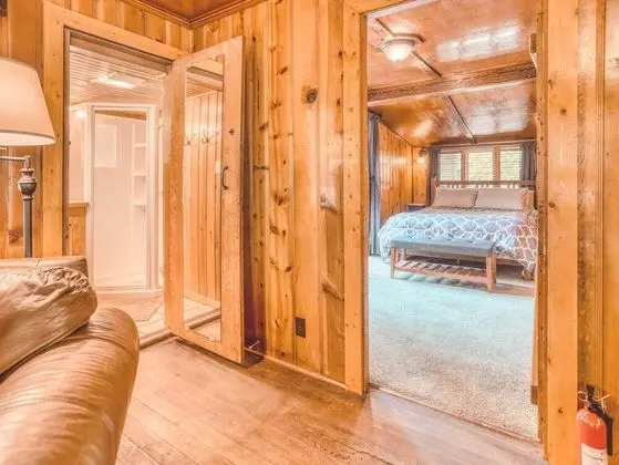 Kulübe, 1 Büyük (Queen) Boy Yatak (Bridlewood Cabin)