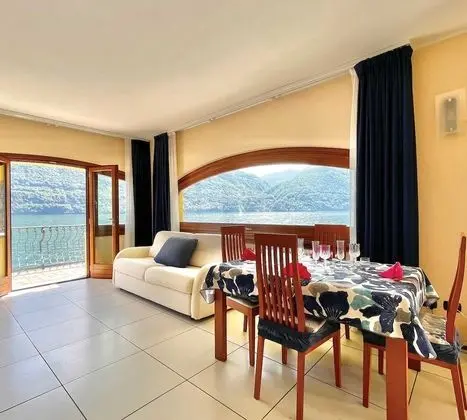 Family Apart Daire, 1 Çift Kişilik Yatak ve Çekyat, Buzdolabı ve Mikrodalga (Brienno Fronte Lago)