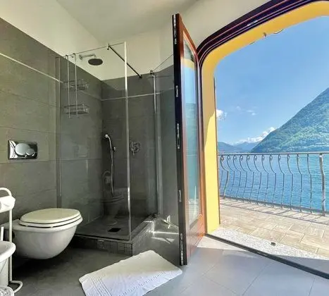 Family Apart Daire, 1 Çift Kişilik Yatak ve Çekyat, Buzdolabı ve Mikrodalga (Brienno Fronte Lago)