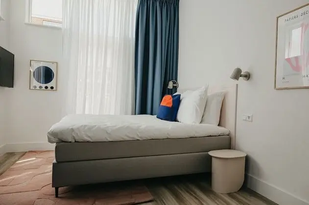 Standard Tek Büyük Yataklı Oda