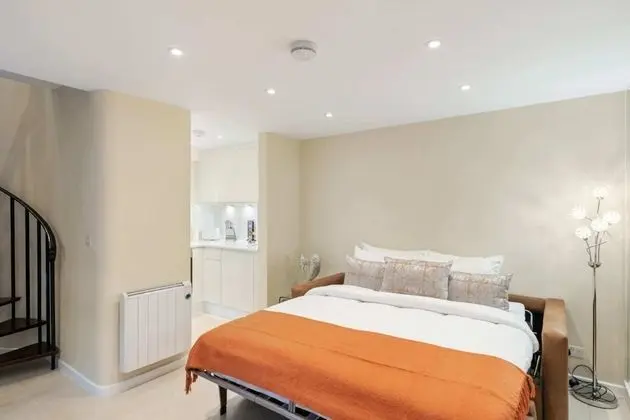 Ev (1 Bedroom)
