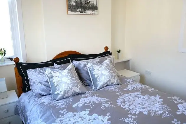 Ev