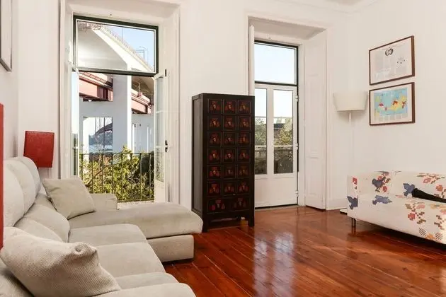 Apart Daire, 3 Yatak Odası, Nehir Manzaralı (2nd Floor)