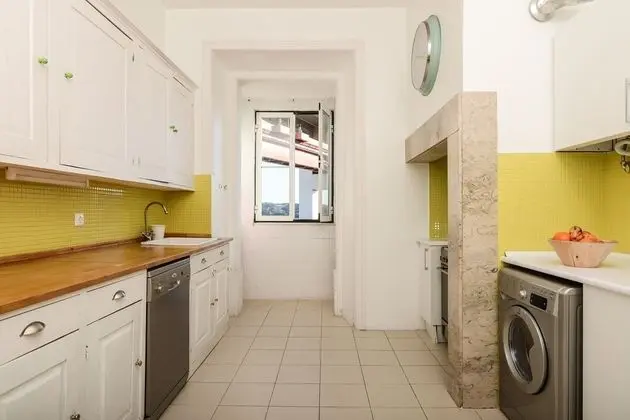 Apart Daire, 3 Yatak Odası, Nehir Manzaralı (2nd Floor)