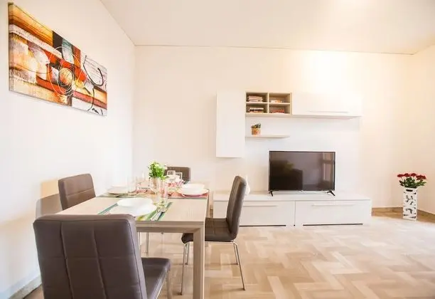 Apart Daire, 1 Yatak Odası, Göl Manzaralı