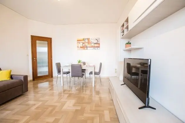 Apart Daire, 1 Yatak Odası, Göl Manzaralı