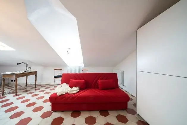 Stüdyo, 1 Büyük (Queen) Boy Yatak ve Çekyat