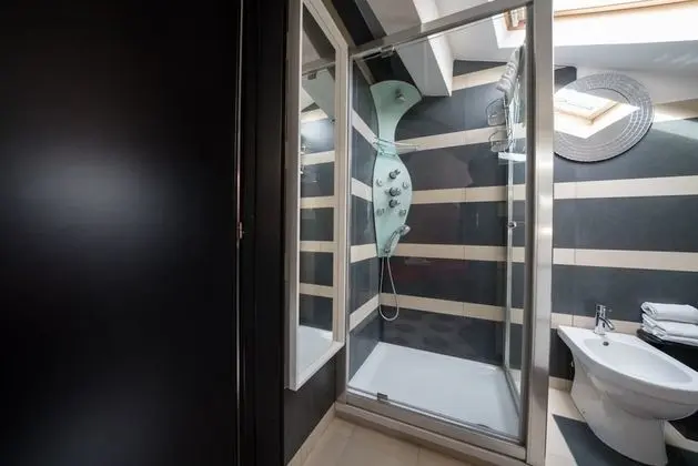 Stüdyo, 1 Büyük (Queen) Boy Yatak ve Çekyat