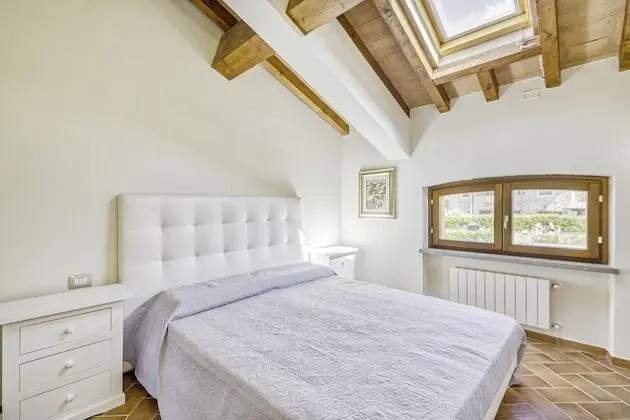 Family Apart Daire, Birden Çok Yatak, Bahçeli (Bright Apt With Terrace and Shared)