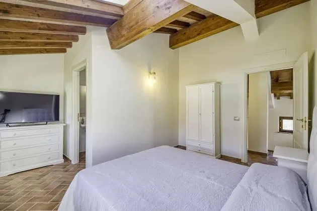 Family Apart Daire, Birden Çok Yatak, Bahçeli (Bright Apt With Terrace and Shared)