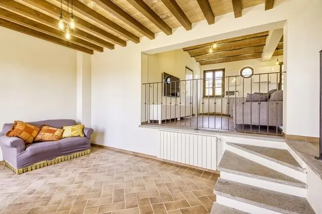 Family Apart Daire, Birden Çok Yatak, Bahçeli (Bright Apt With Terrace and Shared)