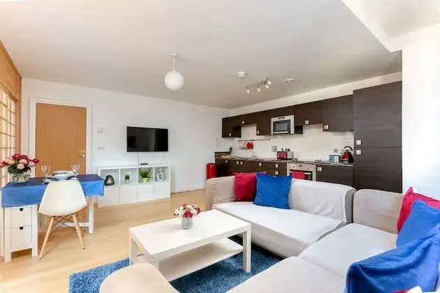 Apart Daire, Birden Çok Yatak, Sigara İçilmez, Şehir Manzaralı