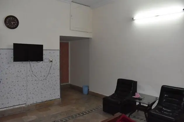 Üç Kişilik Oda
