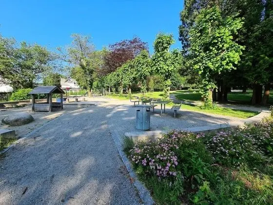 Apart Daire, 2 Yatak Odası, Mikrodalga