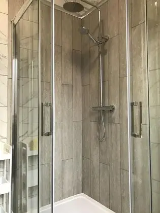 Comfort Ev, Özel Banyo (Kimberley Place)