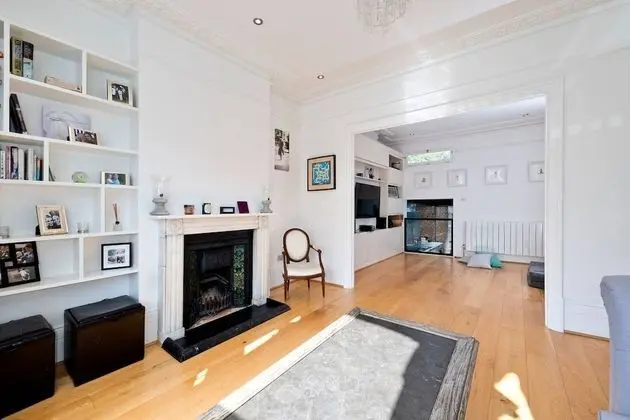 Ev (5 Bedrooms)