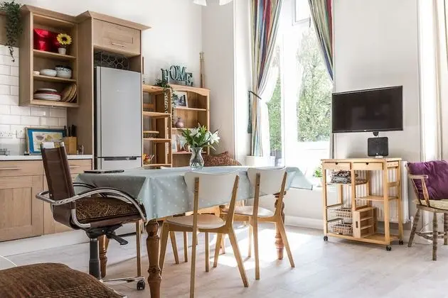 Apart Daire, 2 Yatak Odası, Sigara İçilmez