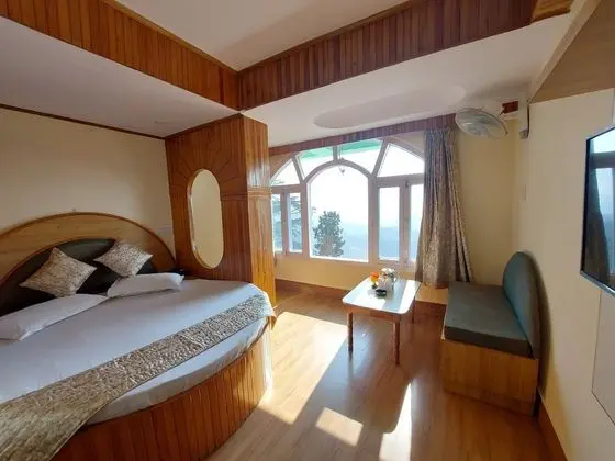 Deluxe Tek Büyük Yataklı Oda