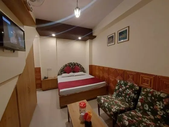 Standard Tek Büyük Yataklı Oda