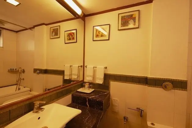 Deluxe Oda, Havuz Kenarı
