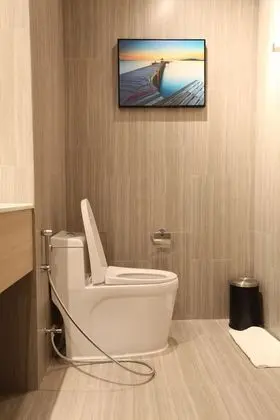 Grand Deluxe Harbour View with Bathtub