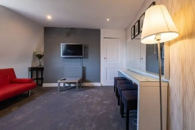 Ev, 5 Yatak Odası (5 Bedrooms)