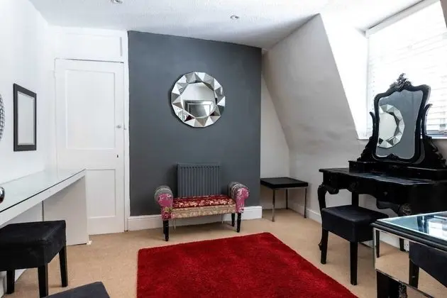 Ev, 5 Yatak Odası (5 Bedrooms)