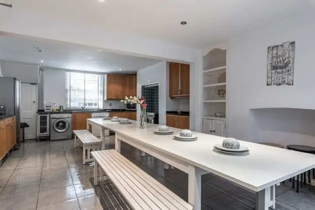 Ev, 5 Yatak Odası (5 Bedrooms)