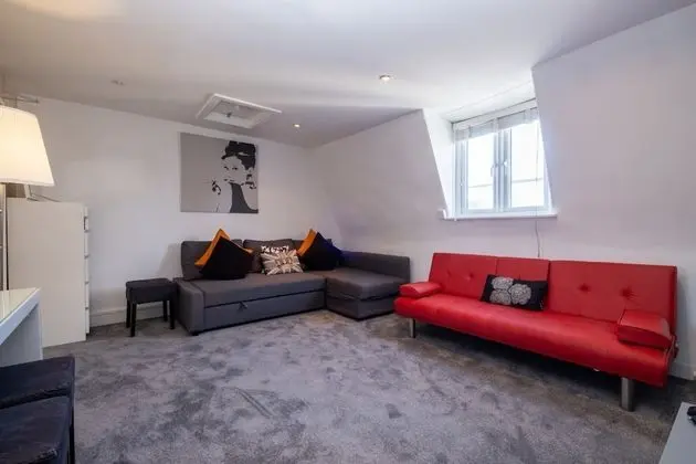Ev, 5 Yatak Odası (5 Bedrooms)