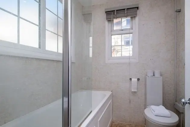 Ev, 5 Yatak Odası (5 Bedrooms)