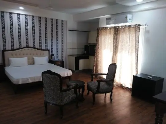 Deluxe Stüdyo, 1 En Büyük (King) Boy Yatak