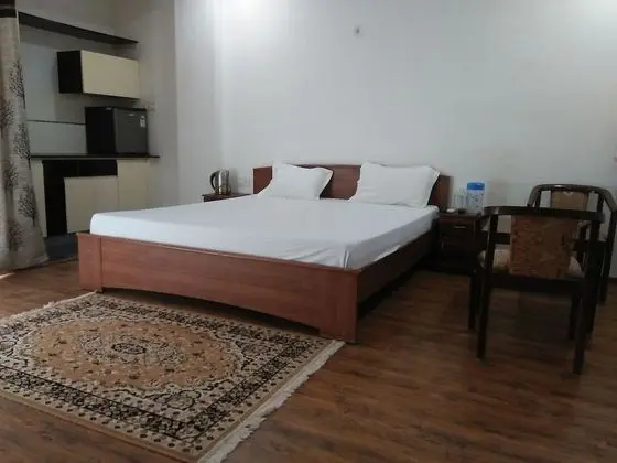 Deluxe Stüdyo, 1 En Büyük (King) Boy Yatak